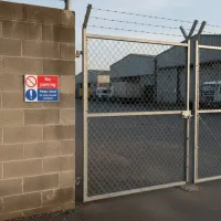 No Parking Keep Clear 24 Hour Access Required