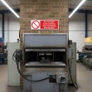 No Loose Clothing When Operating Machine