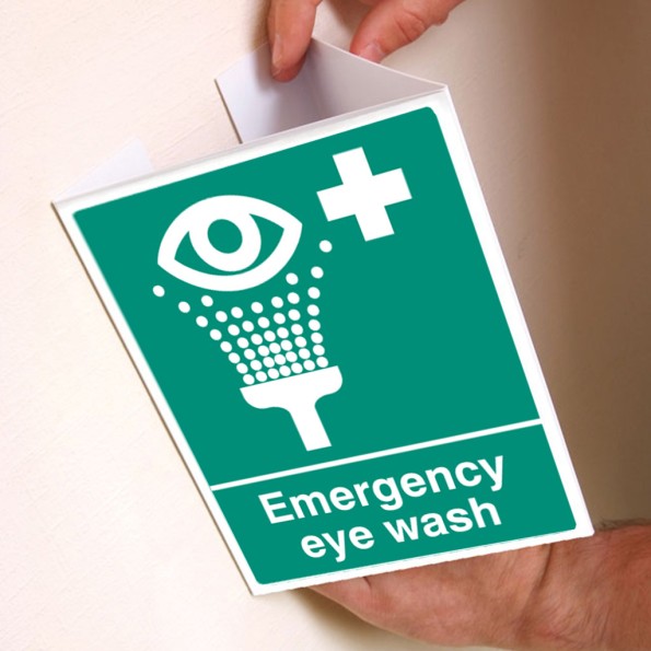 Emergency Eye Wash - Projecting