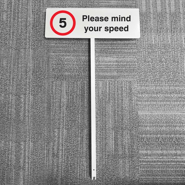 5mph - Please Mind Your Speed - Verge Sign