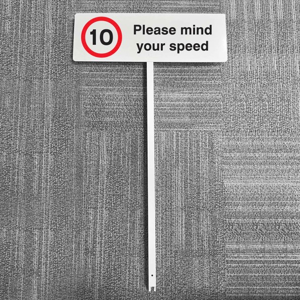 10mph - Please Mind Your Speed - Verge Sign