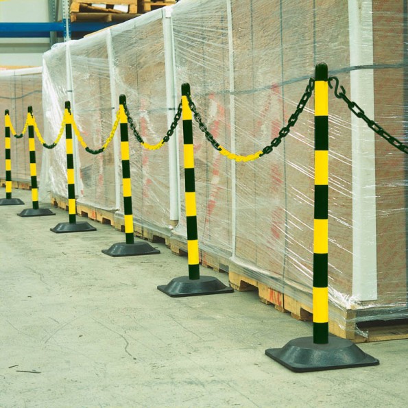 Safety Chain Posts Yellow & Black Chain Post Kit - 6 Posts - 10m Chain - Hooks