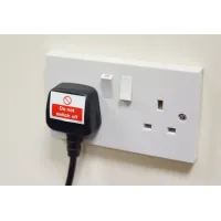 Do Not Switch Off Label 35 x 25mm Do Not Switch Off Label 35 x 25mm